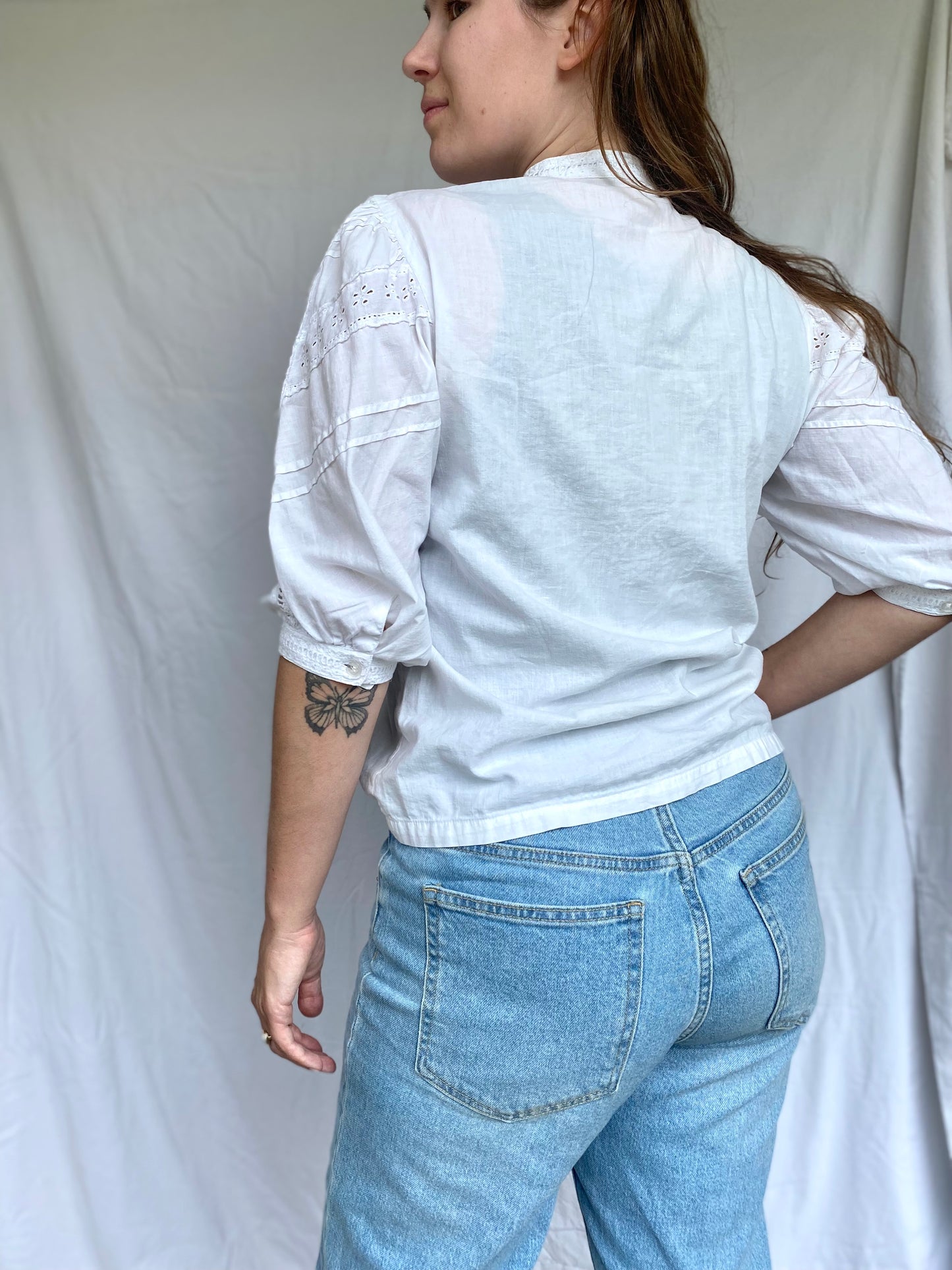 Witte dames katoenen blouse met embroidery - maat S/M