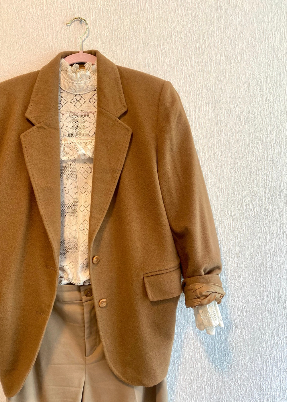 Dames beige blazer gemaat van lana wol - maat S/M