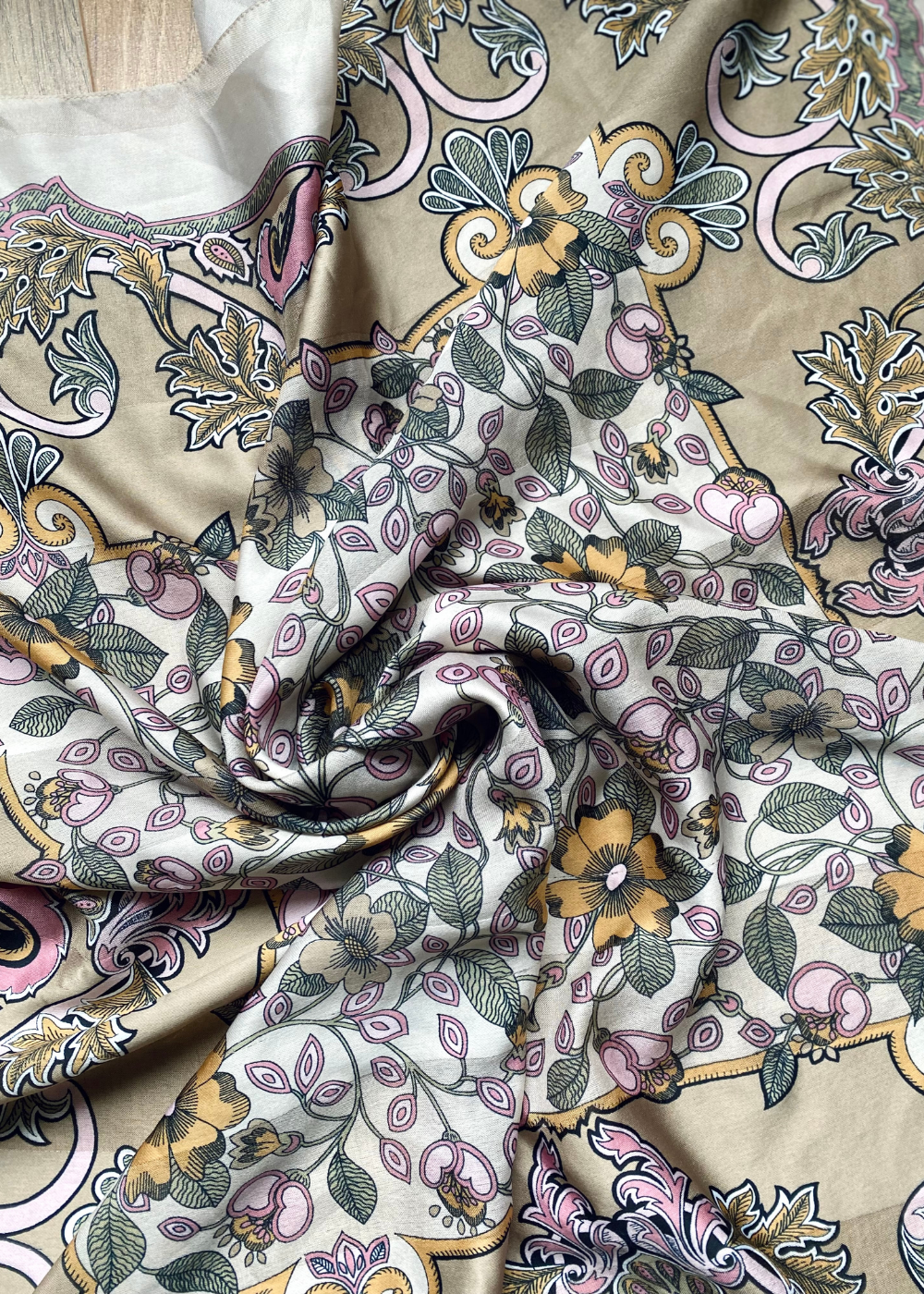 Vintage dames sjaal met beige print
