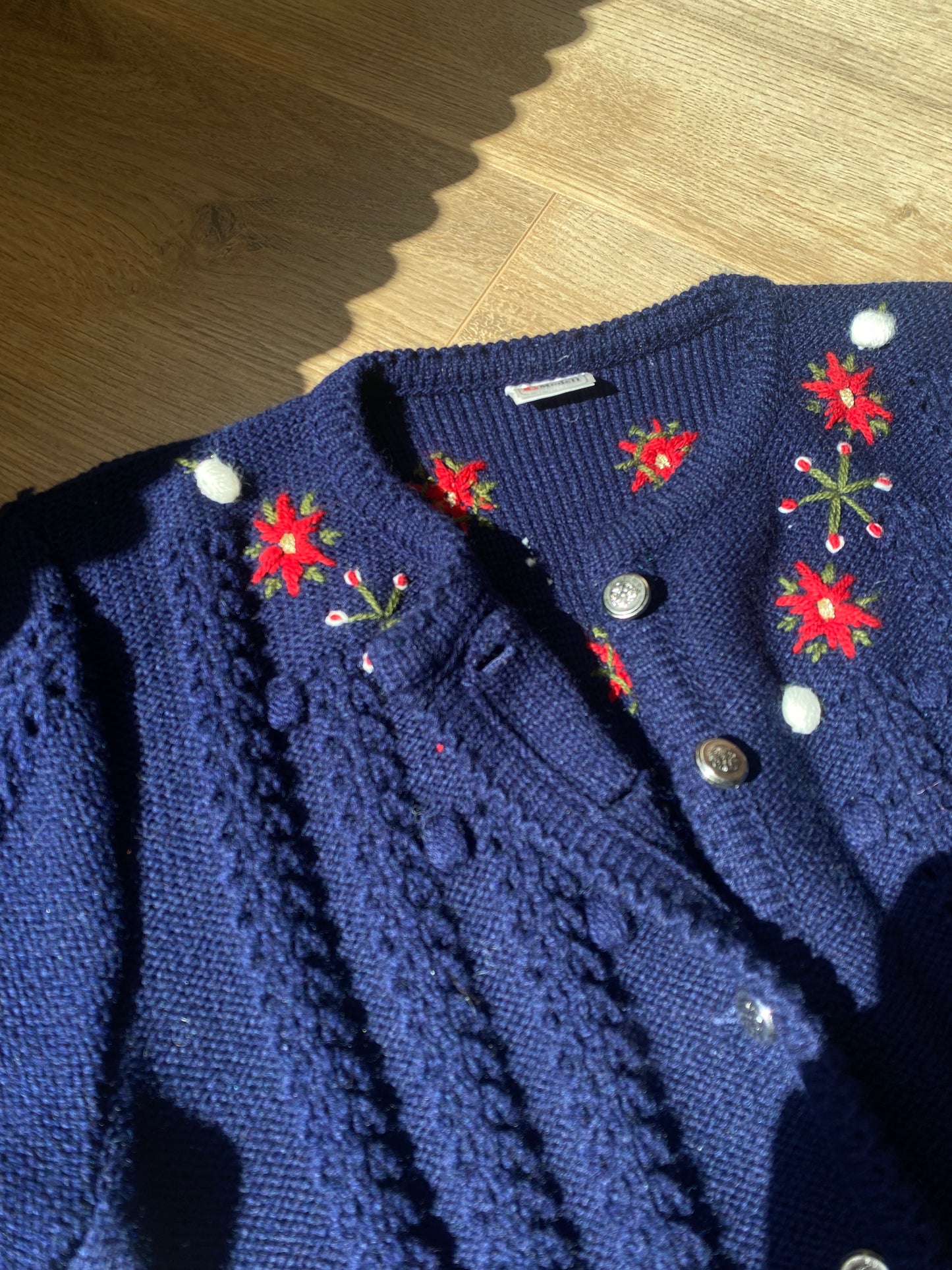 Donkerblauw vest met borduursel - maat S/M