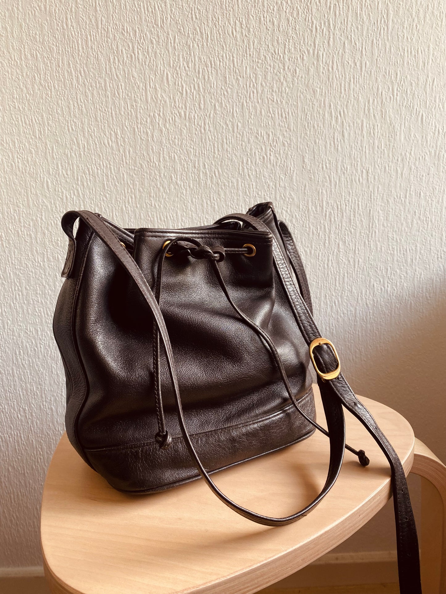 Donkerbruine bucket bag