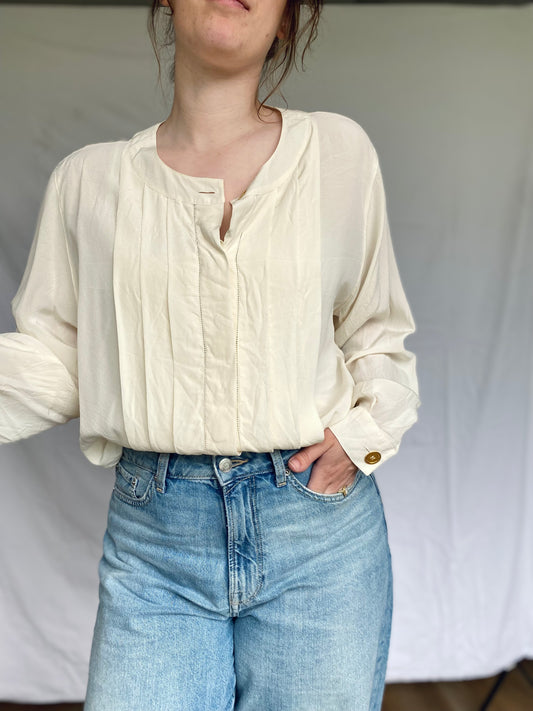 Damesblouse van 100% zijde in crèmewit – maat L/XL