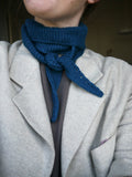 Donkerblauwe sjaal
