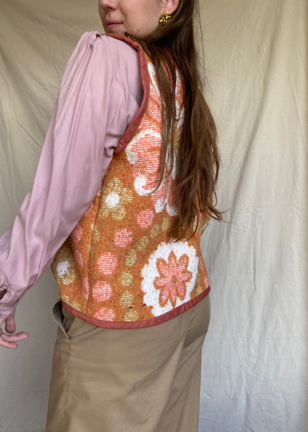 Oranje wollen gilet - maat M tot XL