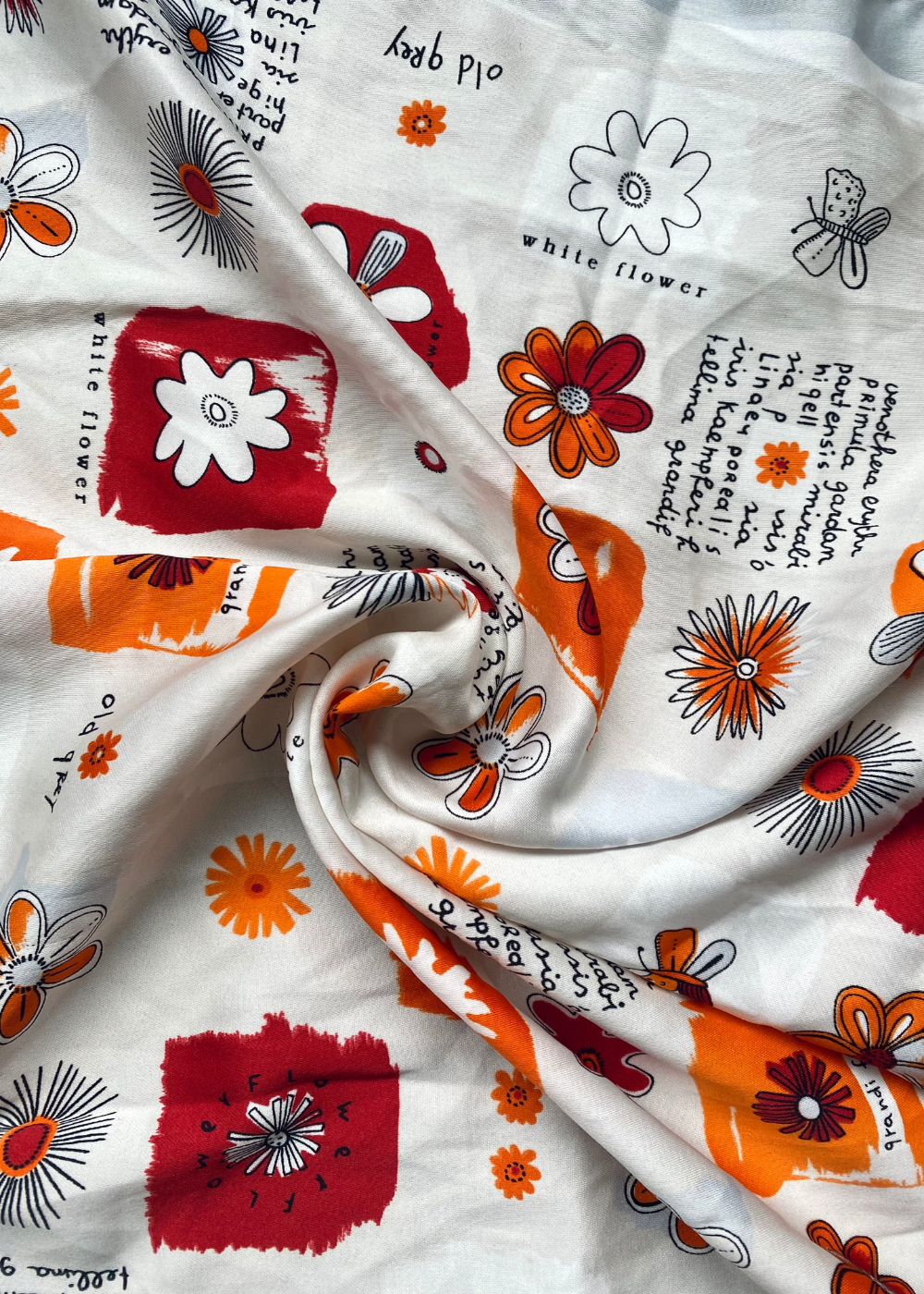 Sjaal met oranje bloemen