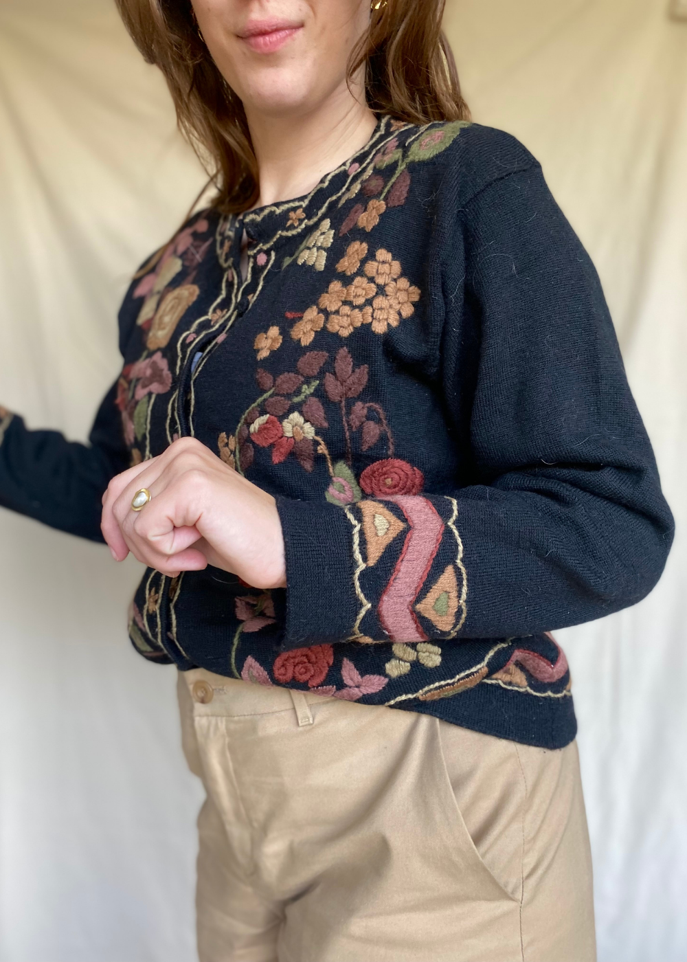 Zwart vest met geborduurde bloemen - maat S/M