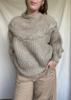 Beige handgebreide trui - maat L