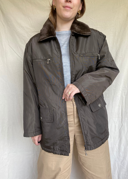 Bruine jas met kraag - maat L/XL