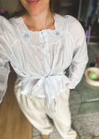 Remade lichtblauwe blouse - maat S/M