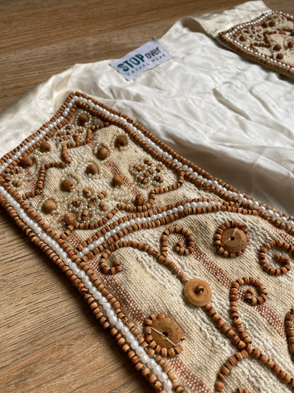 Beige gilet met kralen – maat M tot XL