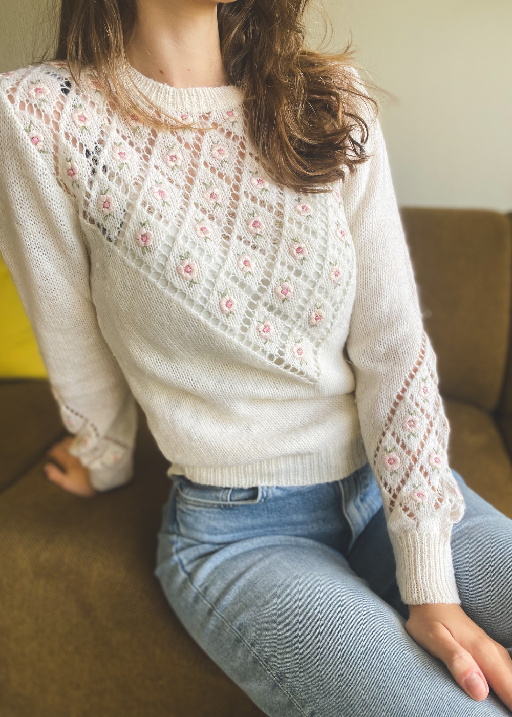 Witte trui met bloemen - maat S/M