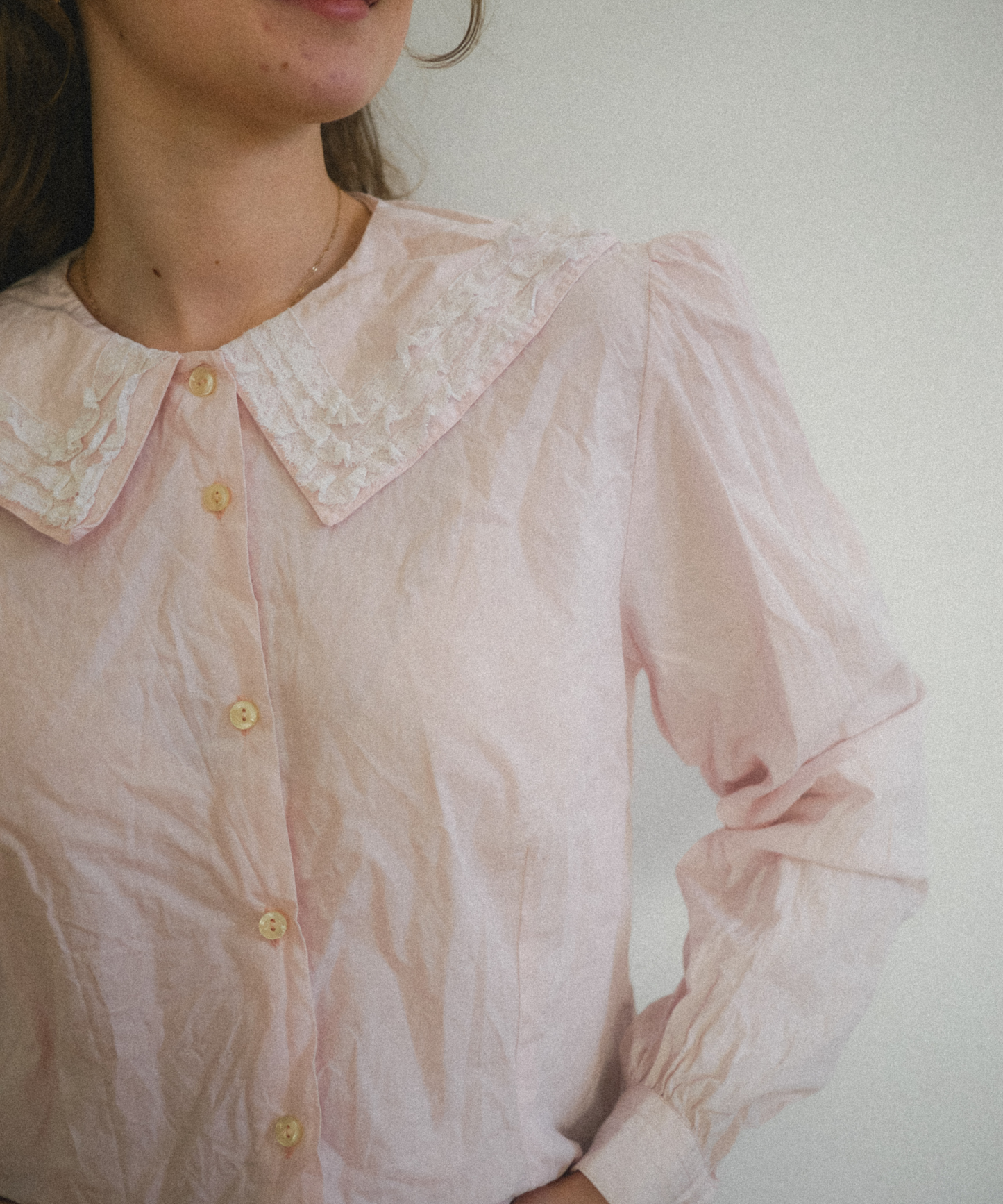 Zacht roze kanten blouse | Loïs