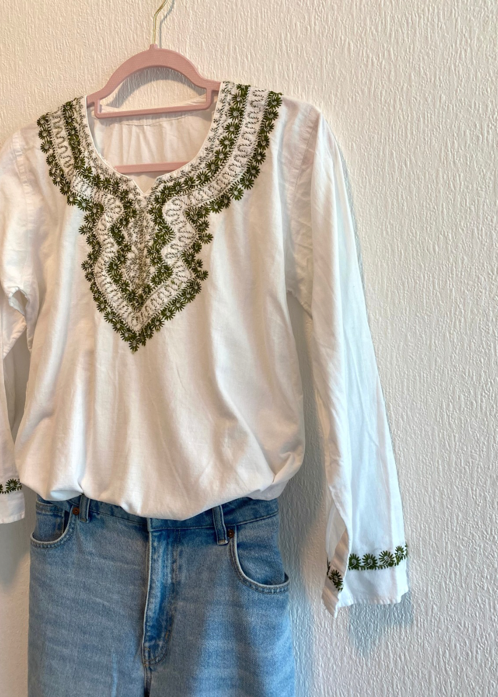 Geborduurde dames blouse met groen - maat S/M