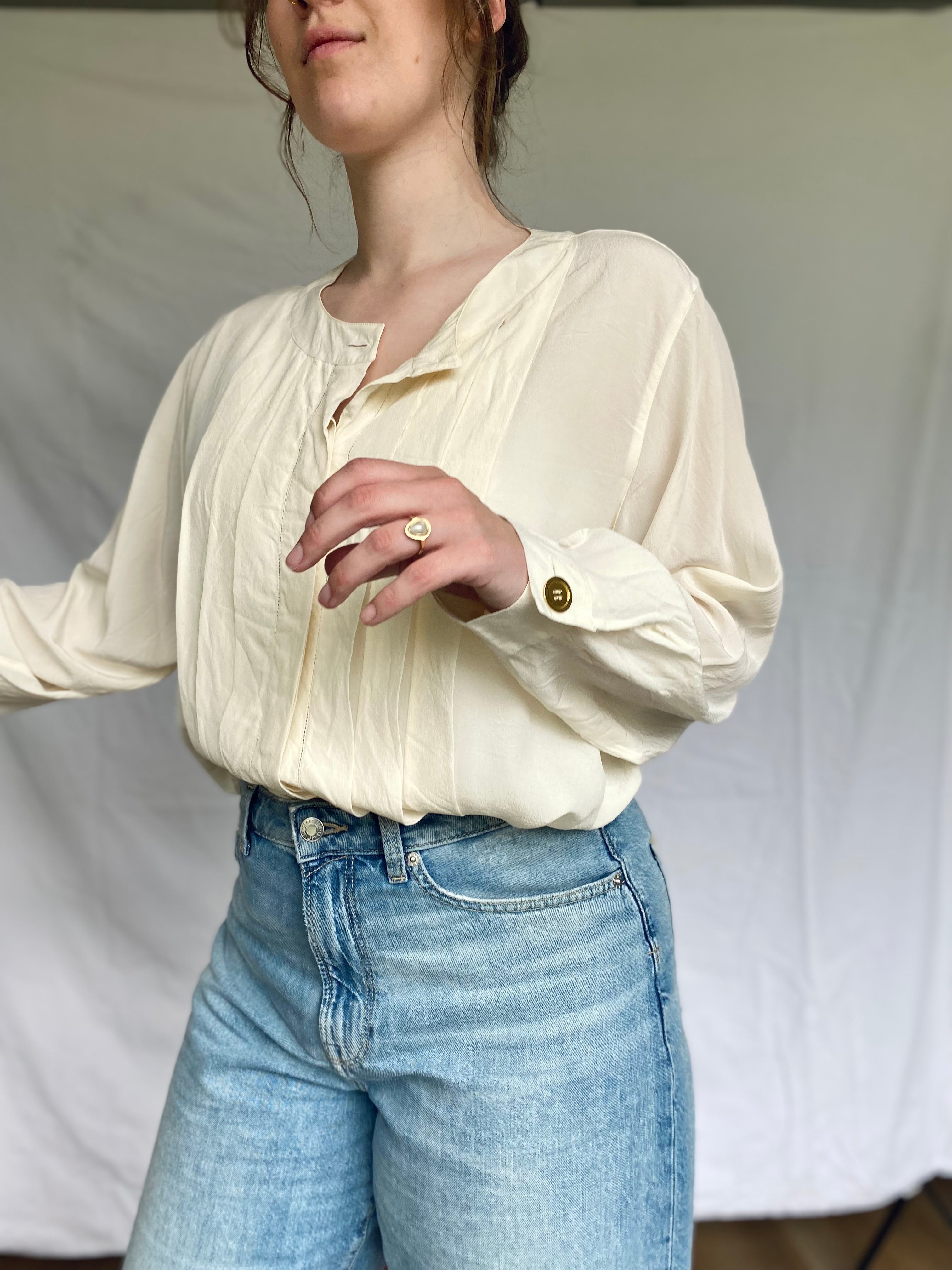 Damesblouse van 100% zijde in crèmewit – maat L/XL