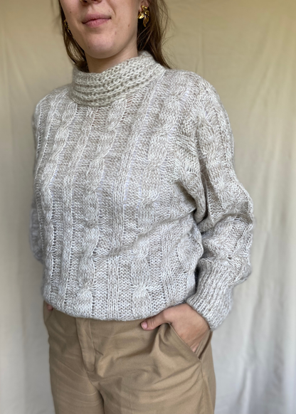 Lichtgrijze/beige gebreide trui - maat M/L