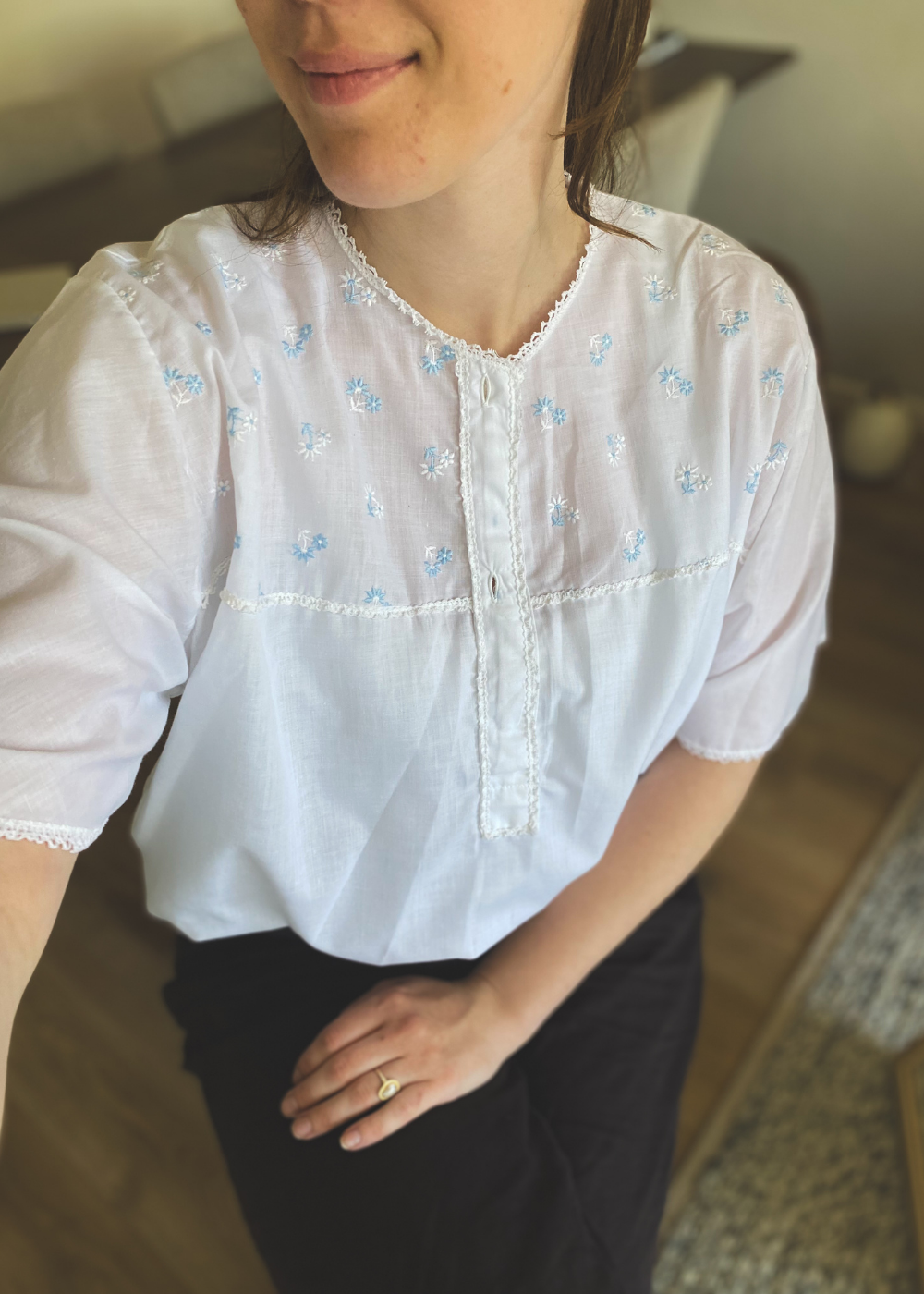 Blouse met borduursel - maat L/XL