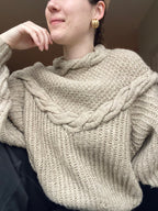 Beige handgebreide trui - maat L