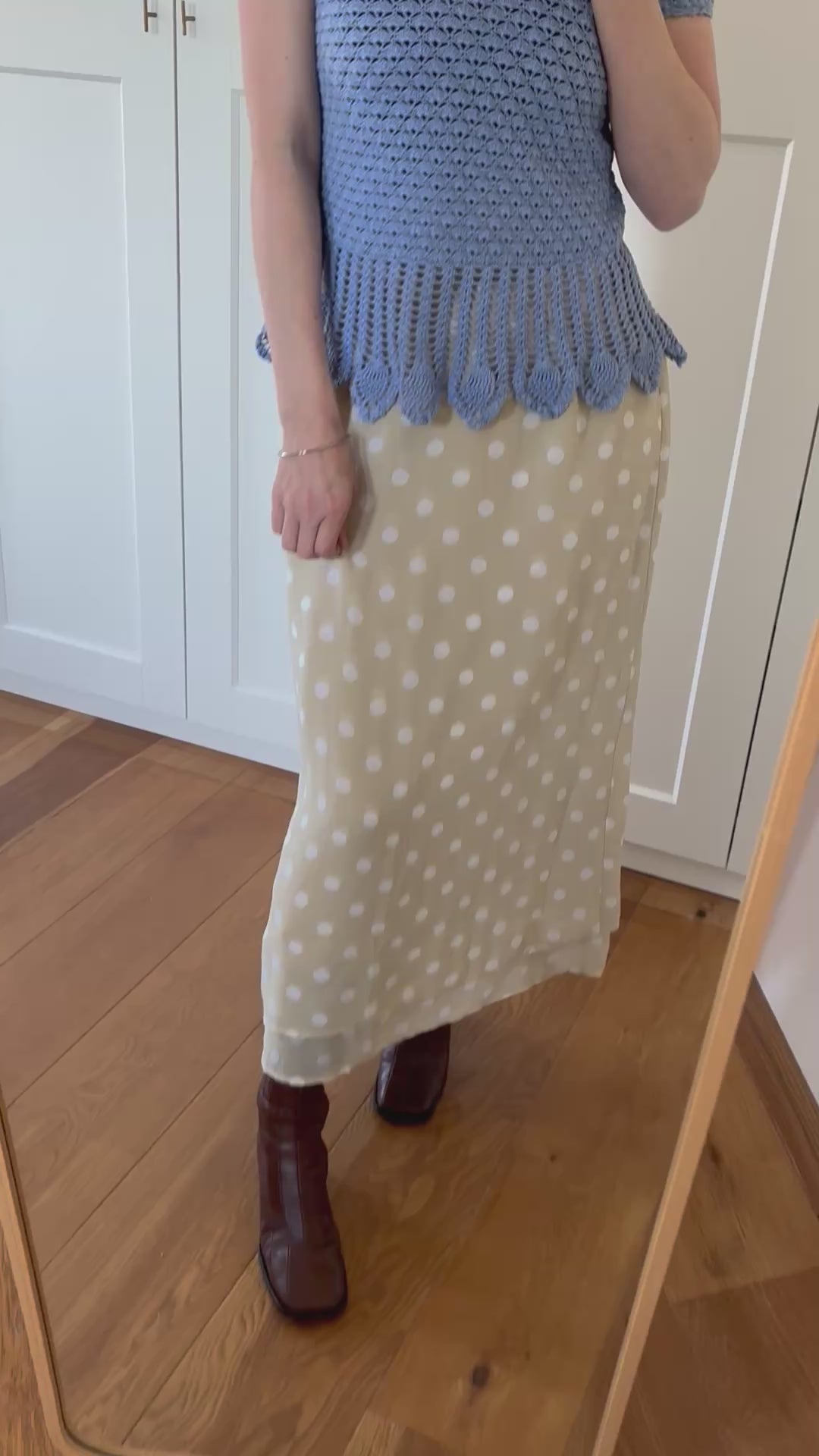 Beige stippen rok - maat S
