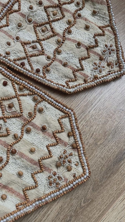 Beige gilet met kralen – maat M tot XL