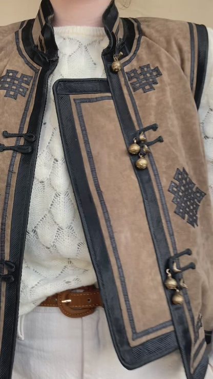 Donkergroen gilet - maat M/L