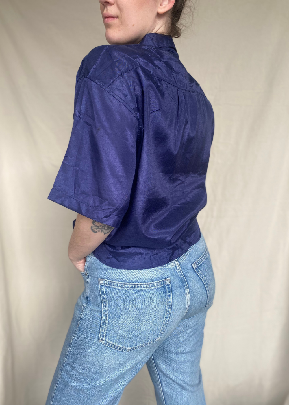 100% donkerblauwe zijde top - maat L/XL