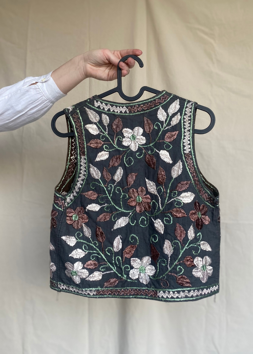 Geborduurd gilet - maat XS/S