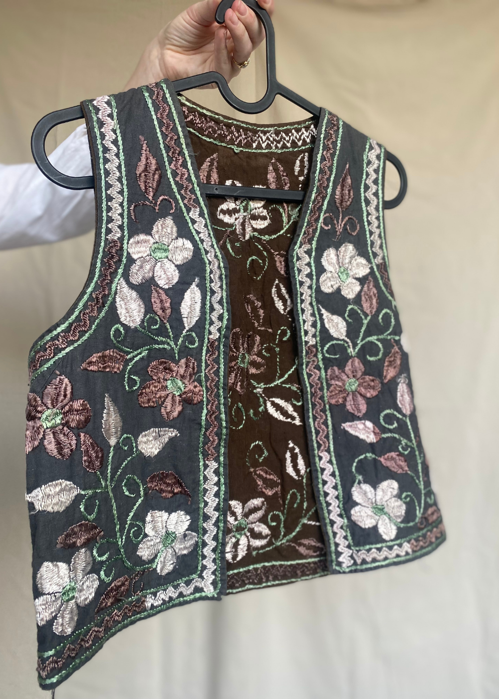 Geborduurd gilet - maat XS/S
