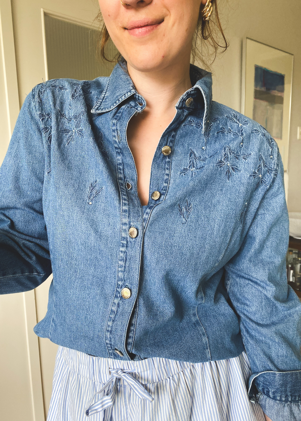 Spijkerblouse met bloemen