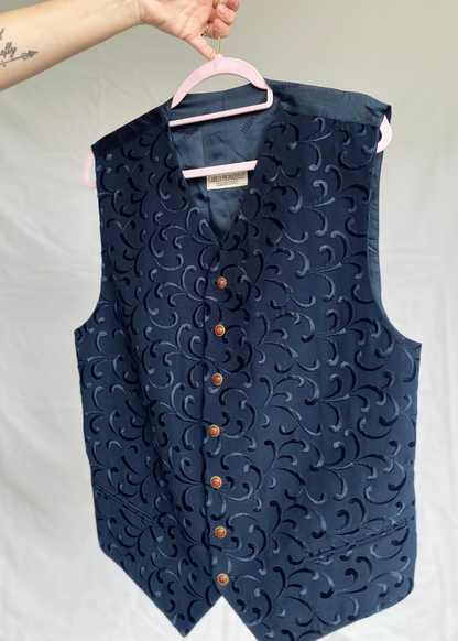 Dames gilet lauw met borduurwerk  - maat M/L/XL