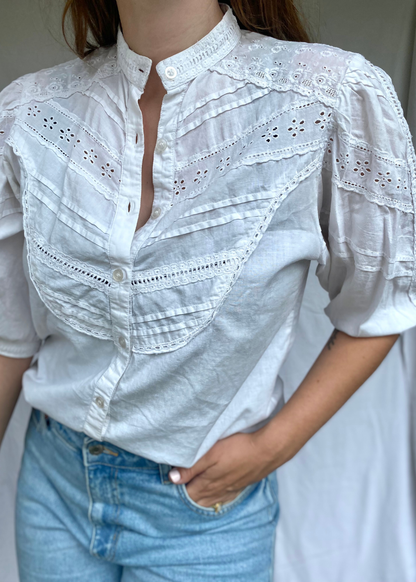 Witte dames katoenen blouse met embroidery - maat S/M