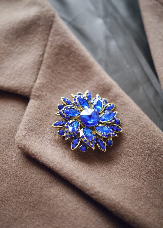 Blauwe broche
