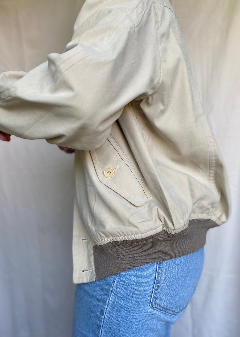 Beige zijde bomberjacket - maat M/L