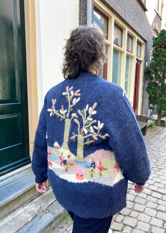 Donkerblauw vest (handgeborduurd) - maat XL/XXL