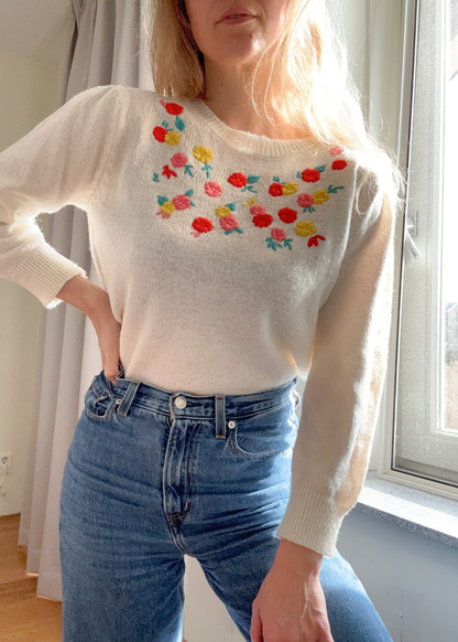 Crème witte trui met bloemen - maat S