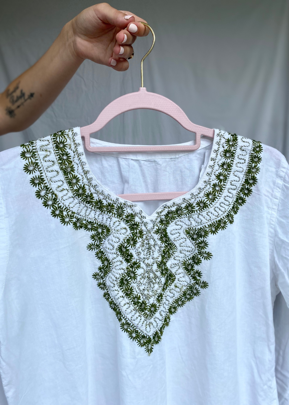 Geborduurde dames blouse met groen - maat S/M