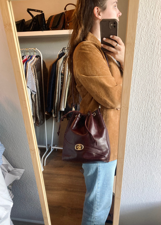 Vintage bordeauxrode bucket bag