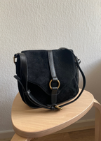 Zwarte suede handtas