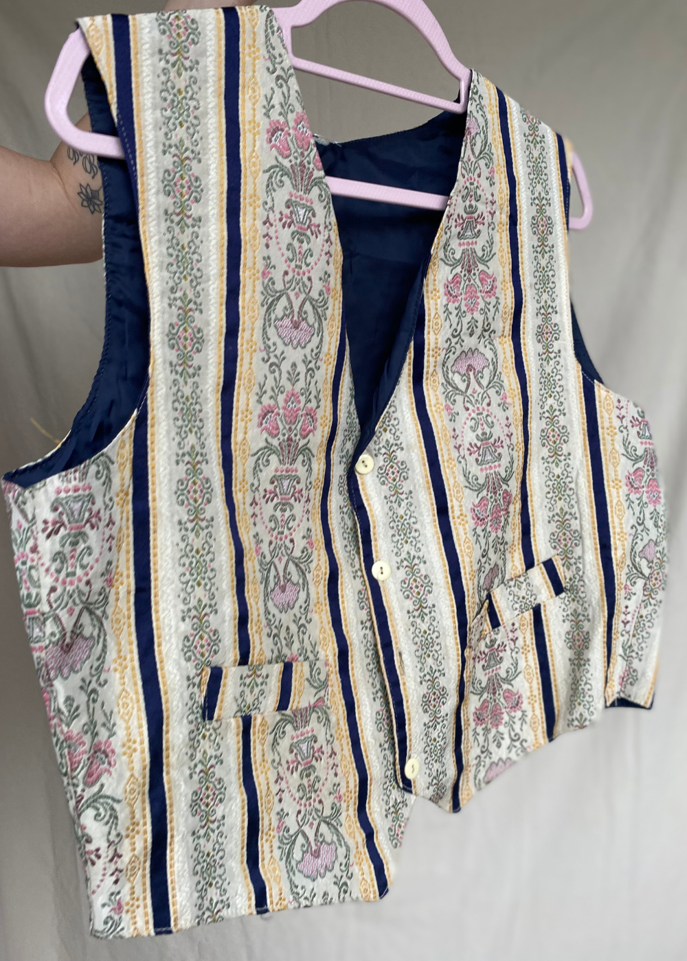 Bloemen gilet - maat L/XL