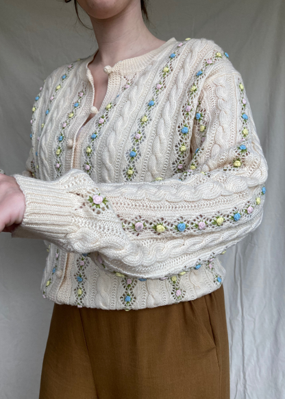 100% wollen vest met bloemenborduursel –  maat L/XL